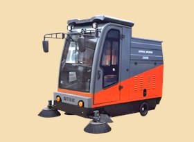 小型清掃車可應(yīng)用場所廣，功能多樣