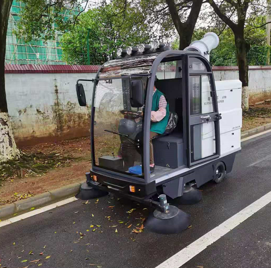 小型電動清掃機優(yōu)勢