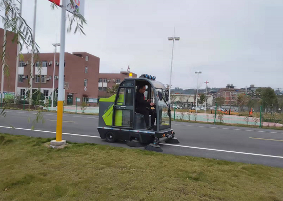 街道電動(dòng)清掃車有哪些型號(hào)，價(jià)格多少