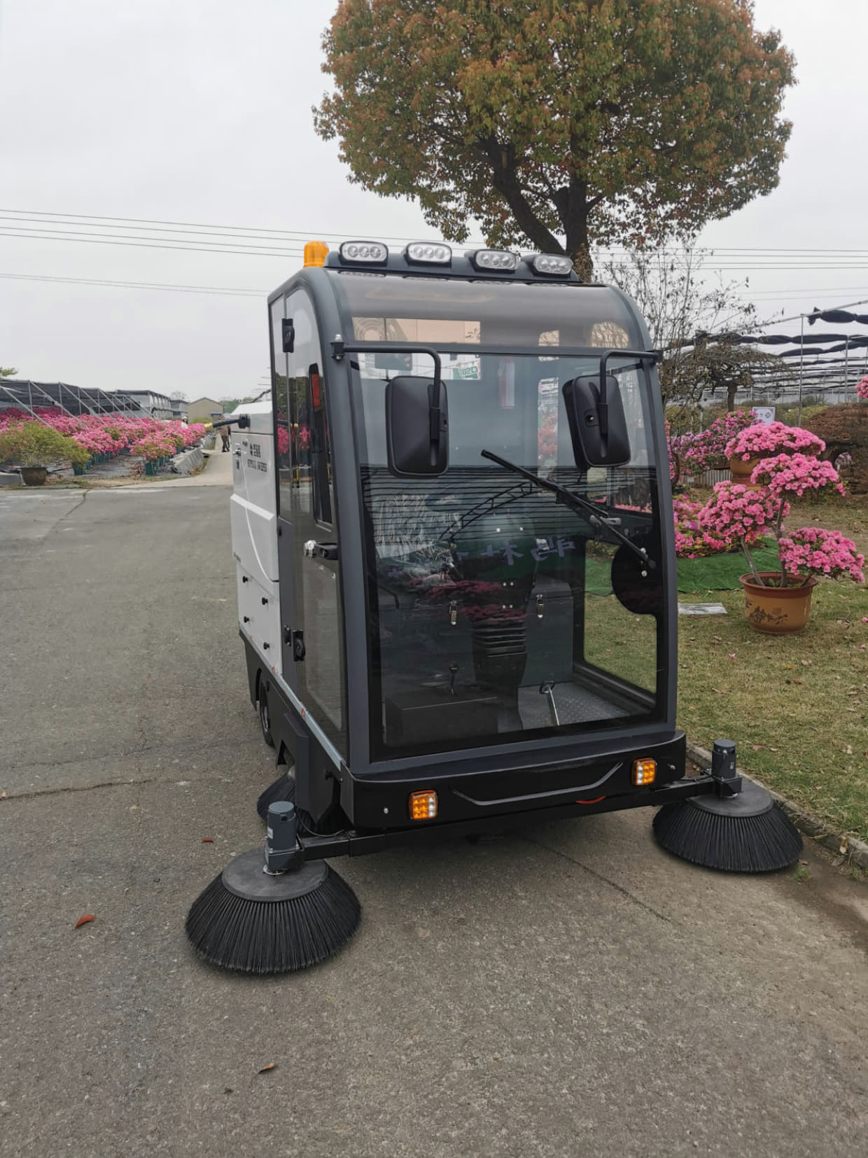 創新驅動，電動掃地車助力智能清潔新時代